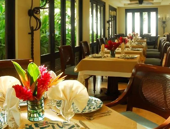 Casa Emerald Palms Apartahotel *